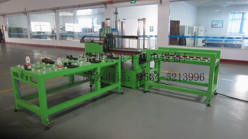 三軸數(shù)控系統(tǒng)卷筒機(jī)（折方機(jī)）